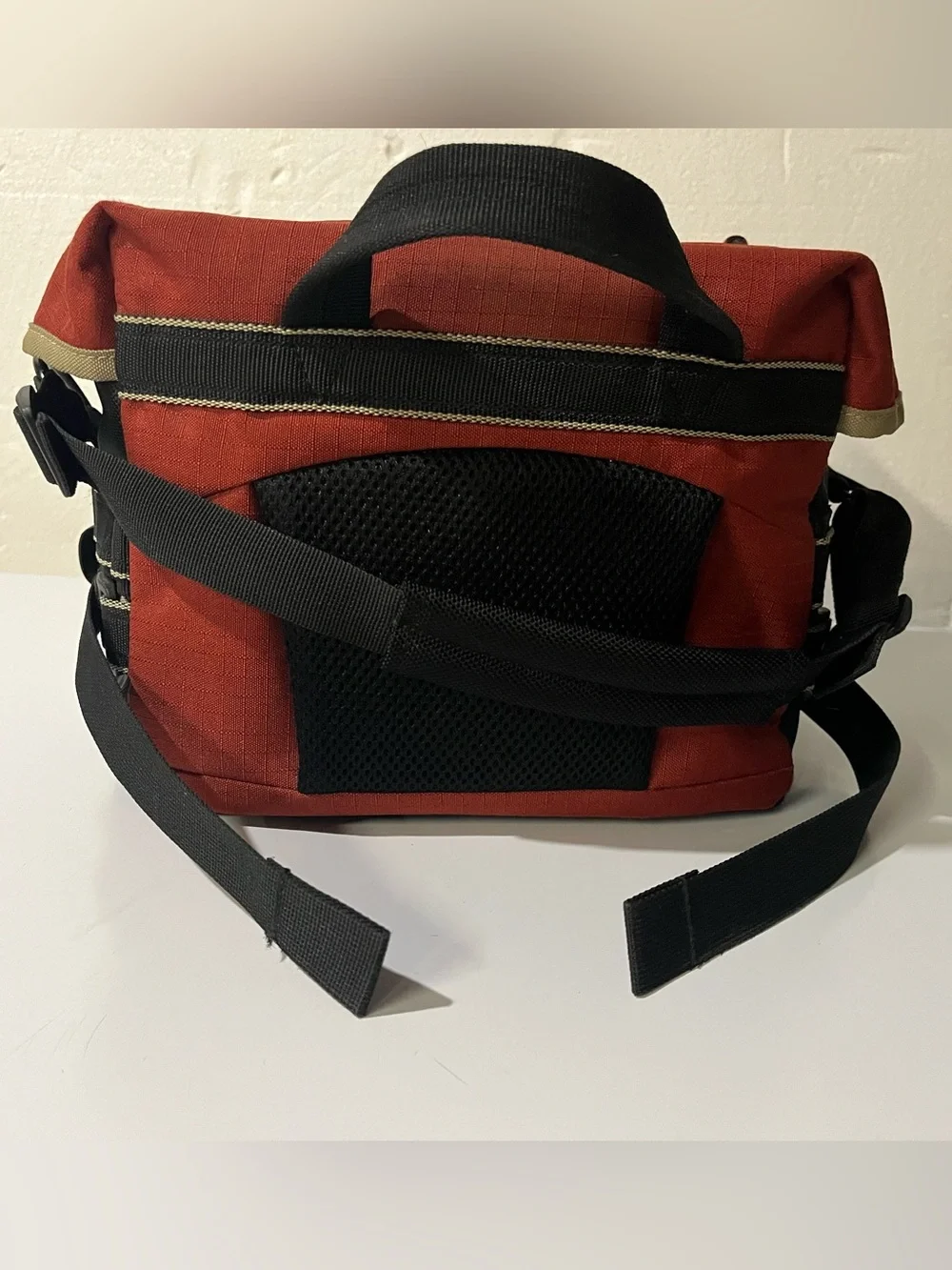 Promaster medium camera case with accessories and organizing pockets, paprika
